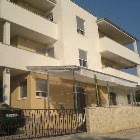 Apartmani Korenika بروداريكا المظهر الخارجي الصورة
